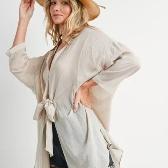 CLEAR OUT!!!! Tie-Front Dolphin Hem Tunic Shirt - Picture 1 of 8